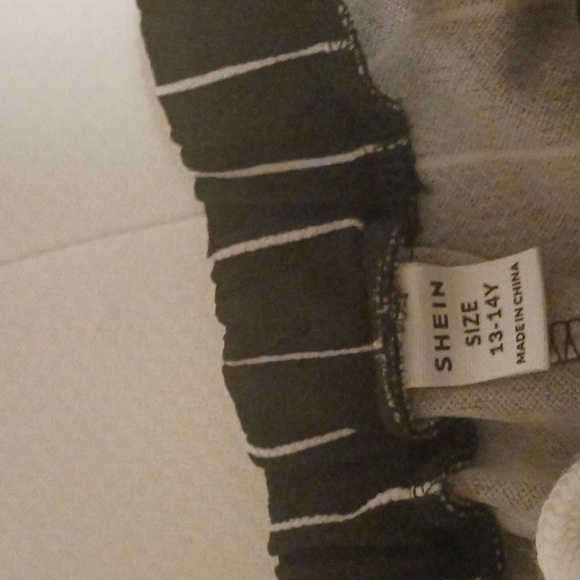 SHEIN Kids EVRYDAY Boys Patch Detail Striped Shorts in Black Size 11-12Y NWOT - Picture 3 of 3